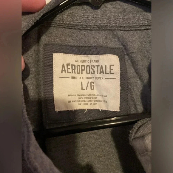 Aeropostale - Men’s  Large - Grey T-Shirt with Partial Buttons - Picture 3 of 5